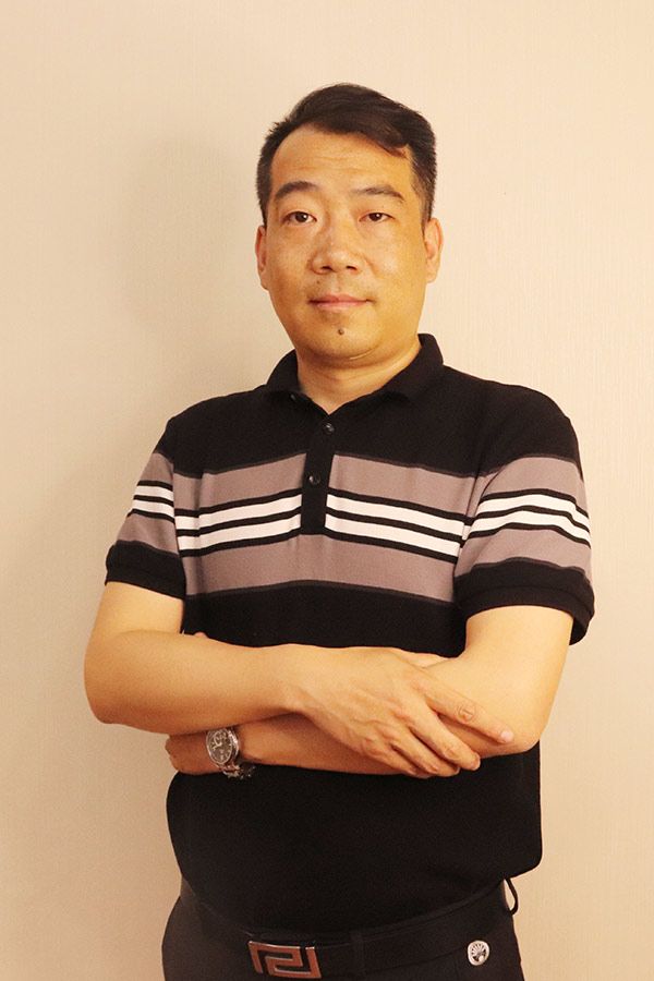 白河冯少坤 本科学历,毕业于陕西师范大学