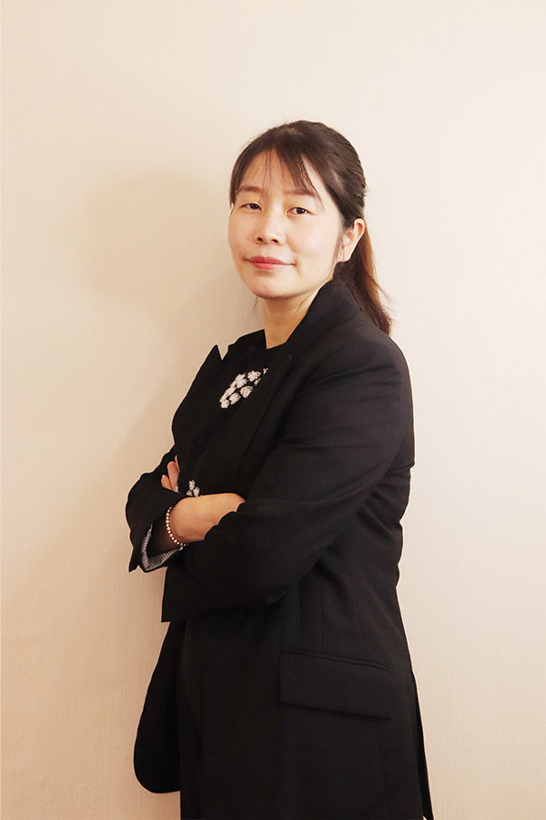 白河吕瑶 本科学历,毕业于陕西师范大学