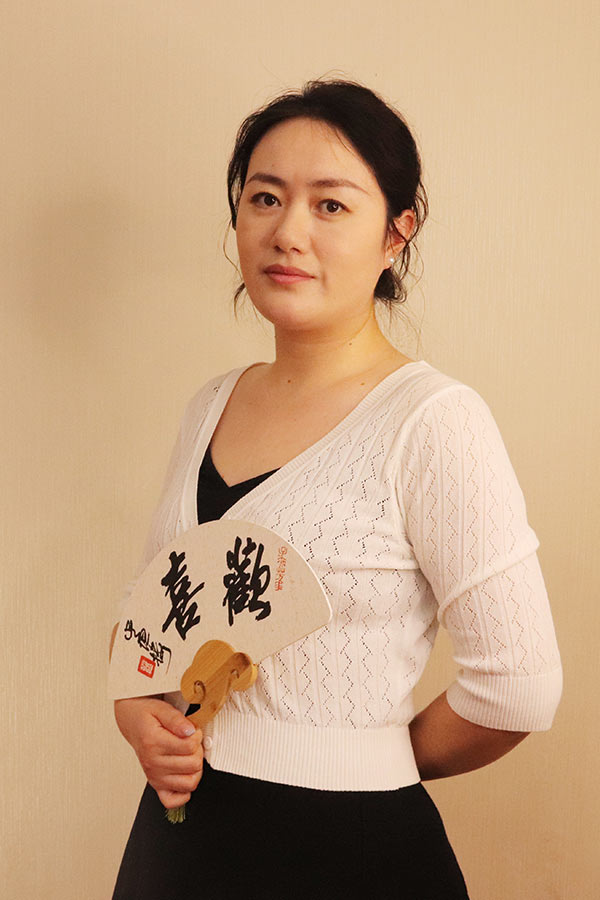 白河石亚利 研究生学历,毕业于陕西师范大学